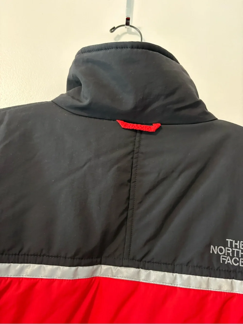 The North Face Men’s Primaloft Red Jacket Size Medium